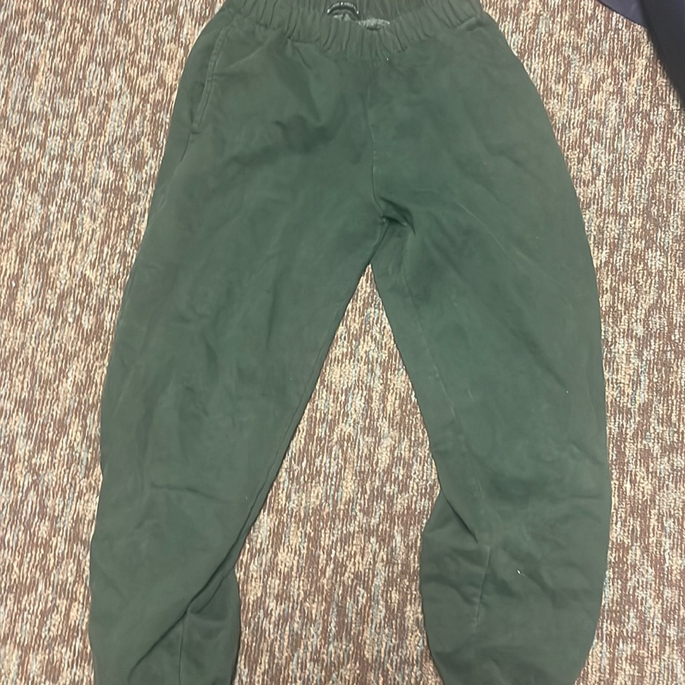 Green brandy Melville sweatpants